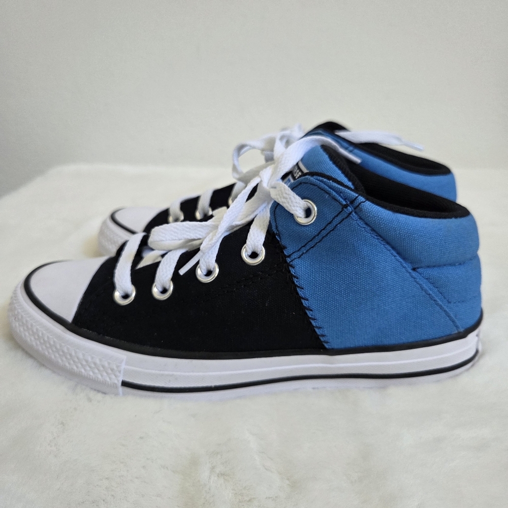 Converse Chuck Taylor All Star Youth Boy's Slip on Shoes Size 4 Royal Blue/Black